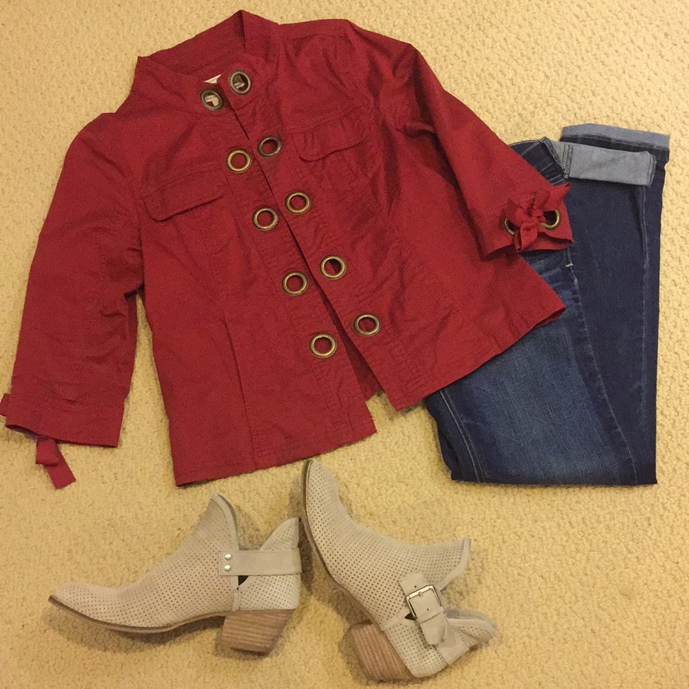 Top/Jacket - Picture 2 of 8